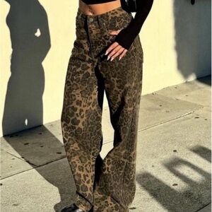 Leopard Print Wide-Leg Pants